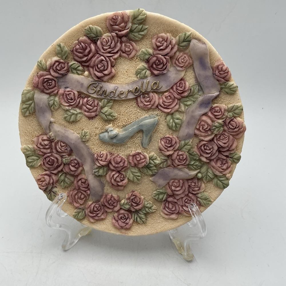 Vintage 1994 Cinderella 5" Resin Plaque Roses Embossed Glass Slipper